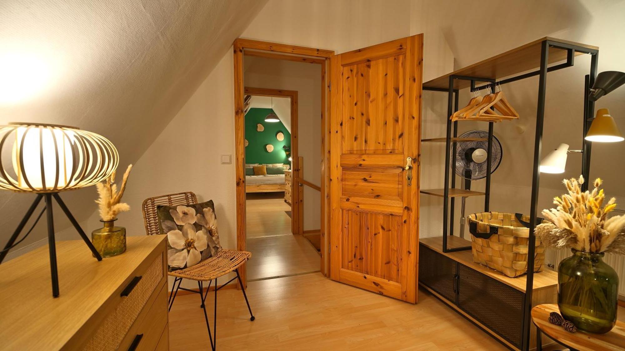 Green Loft Schwarzwald - Dach-Balkon--Musik-Ecke Fluorn-Winzeln Ngoại thất bức ảnh