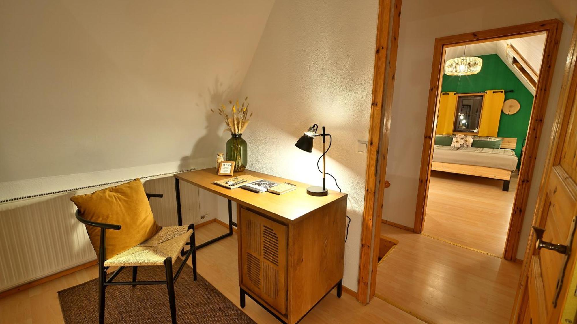 Green Loft Schwarzwald - Dach-Balkon--Musik-Ecke Fluorn-Winzeln Ngoại thất bức ảnh